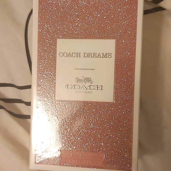 Coach Dream - Picture 1 of 2